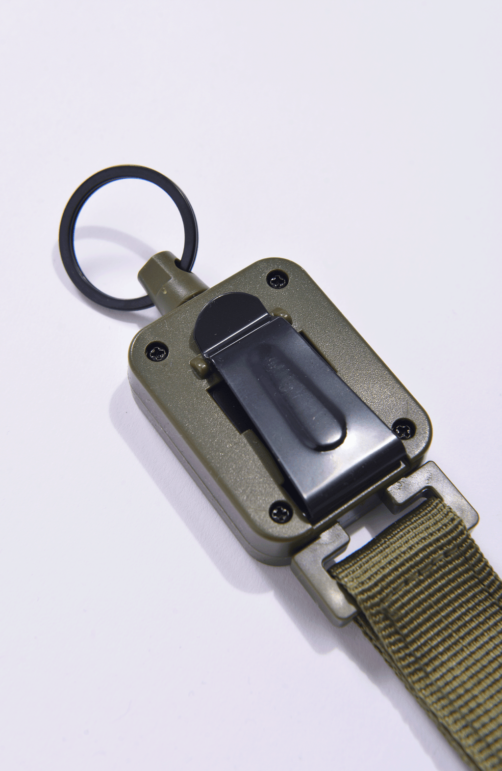 Luda - Green Retractable Keychain