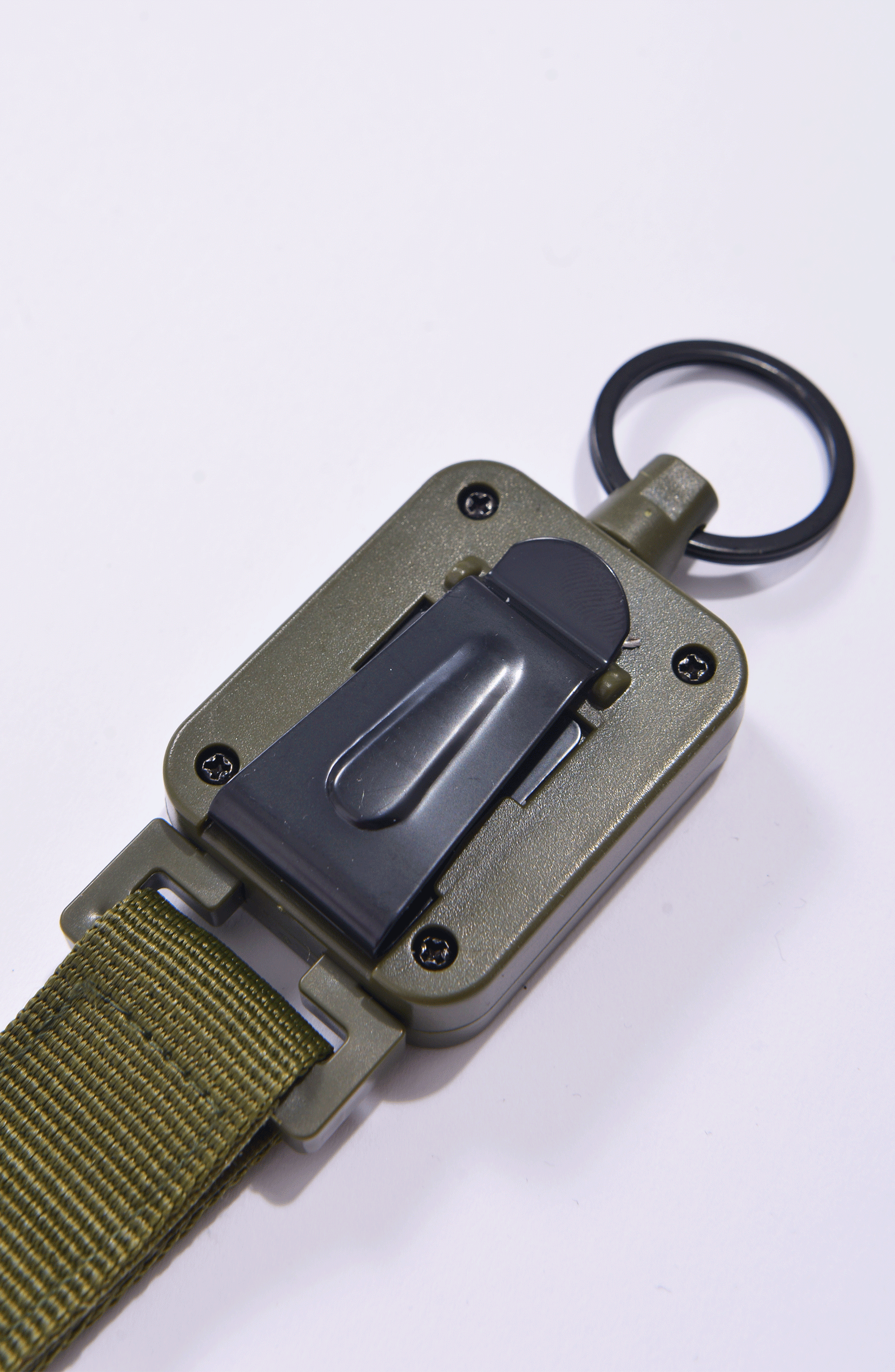 Luda - Green Retractable Keychain