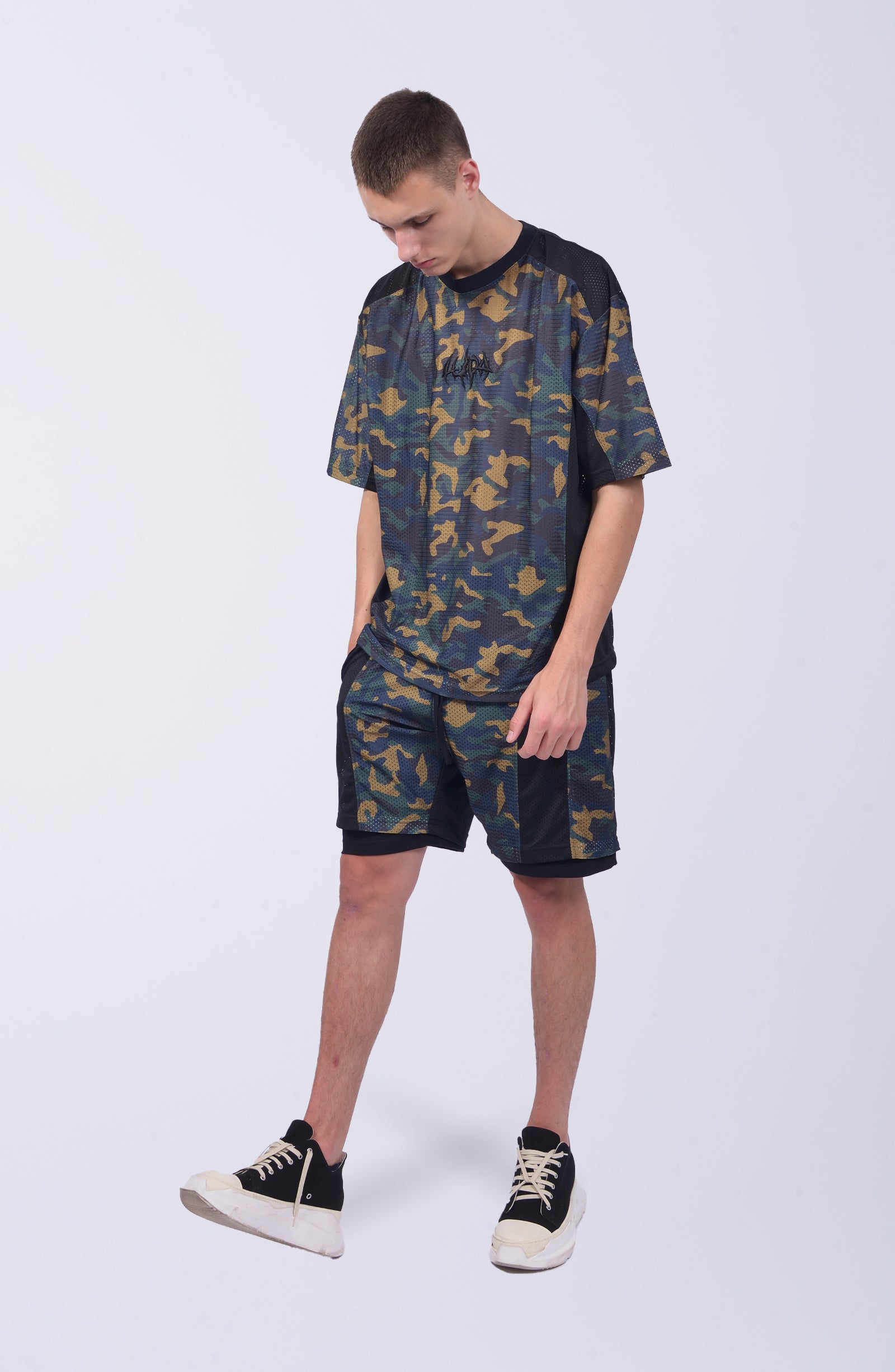 Luda - Camo Mesh - Shorts