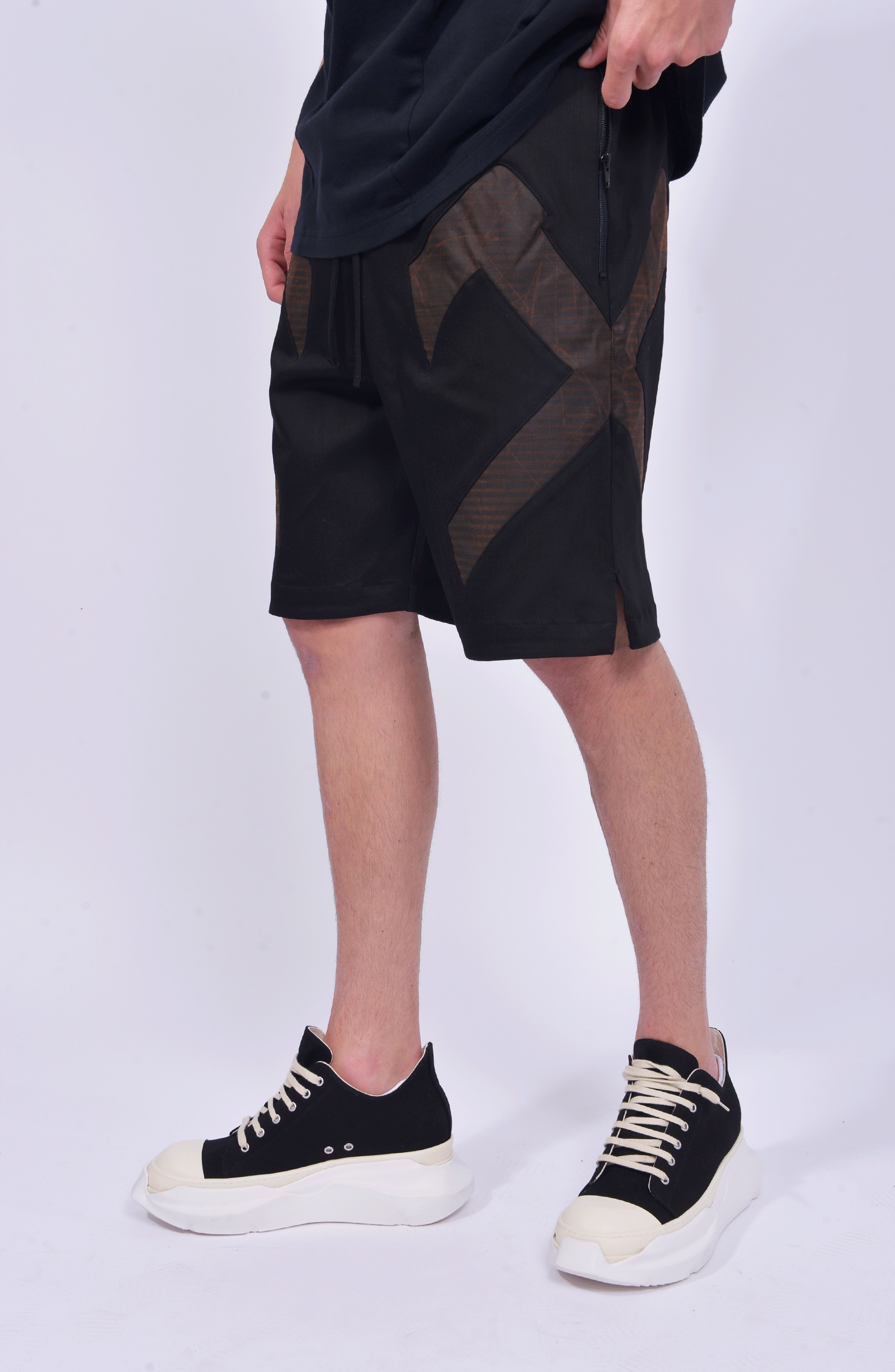 Luda - Axes Shorts