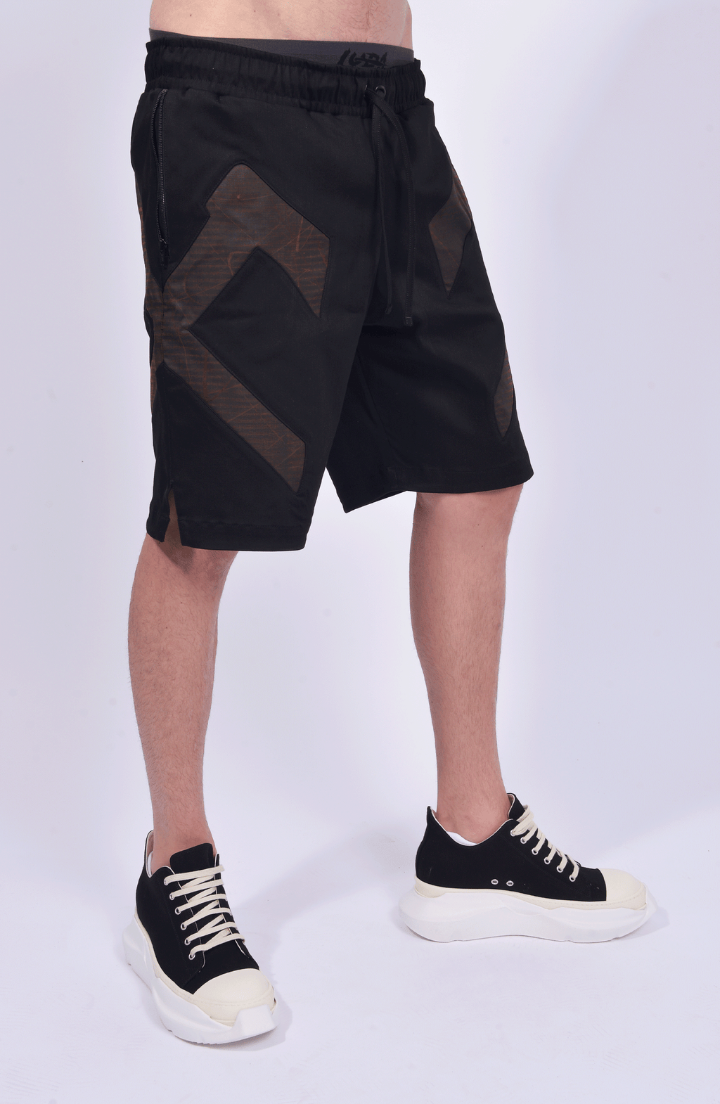 Luda - Axes Shorts