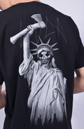 Luda - Luda's Statue T-Shirt