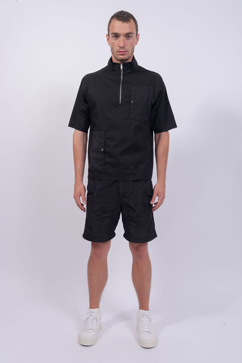 Luda - Pockets  T-Shirt