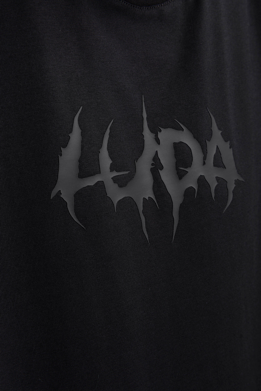 Luda - GOAT T-Shirt