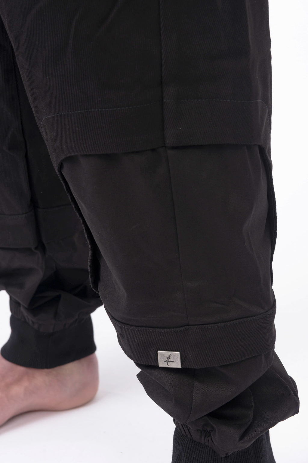 Luda - Diagonal Black Trousers