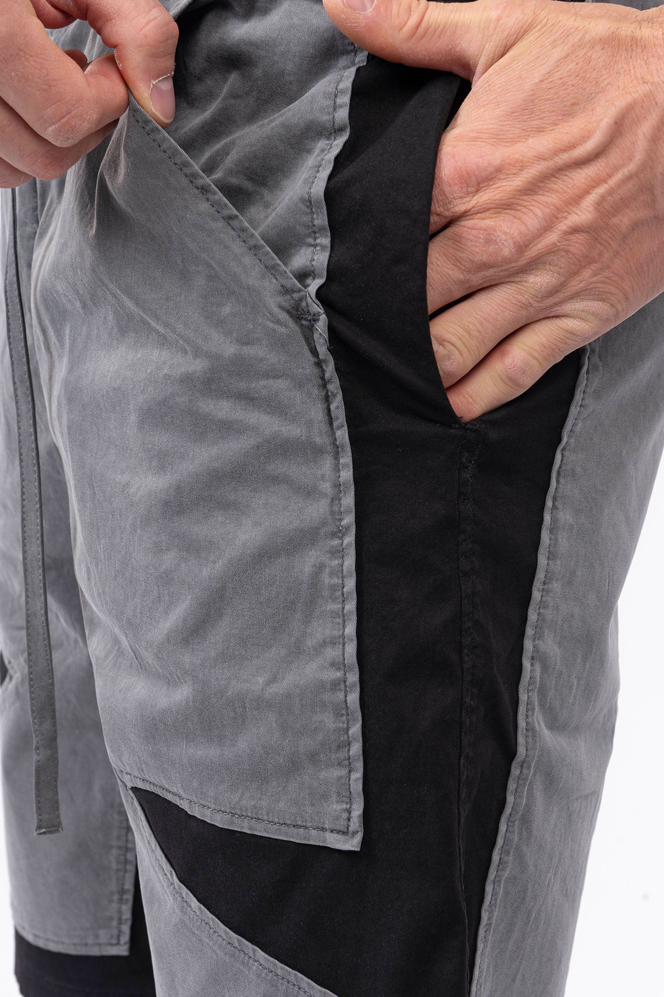 Luda - Cotton Jagged Shorts - Light
