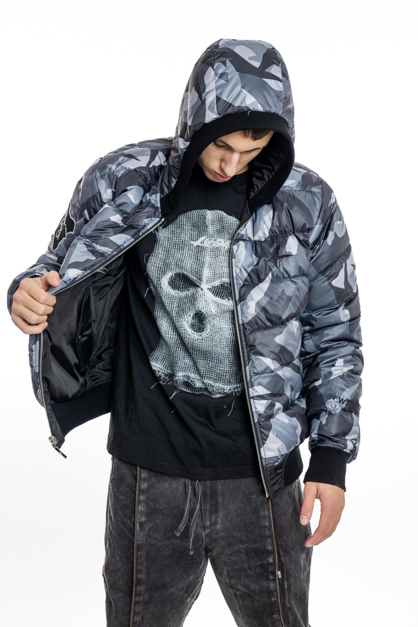 Luda - Reversible Bomber