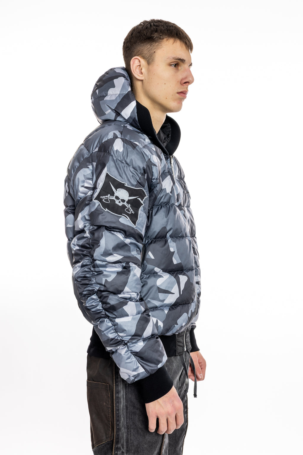 Luda - Reversible Bomber