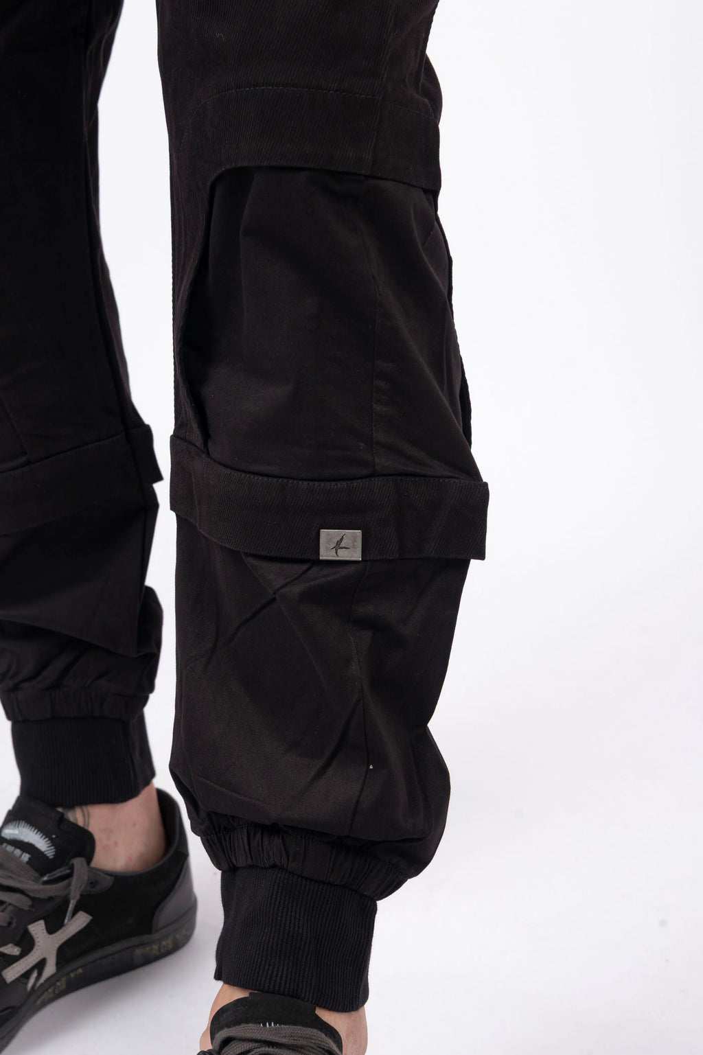 Luda - Diagonal Black Trousers