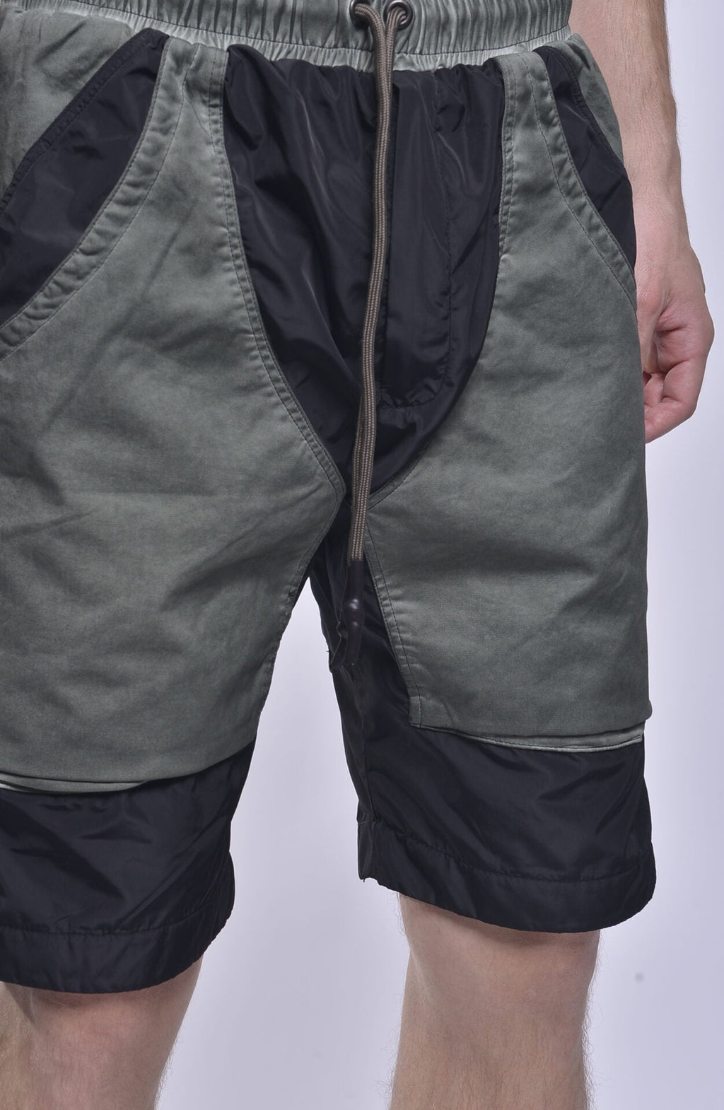 Luda - Big Pockets Shorts