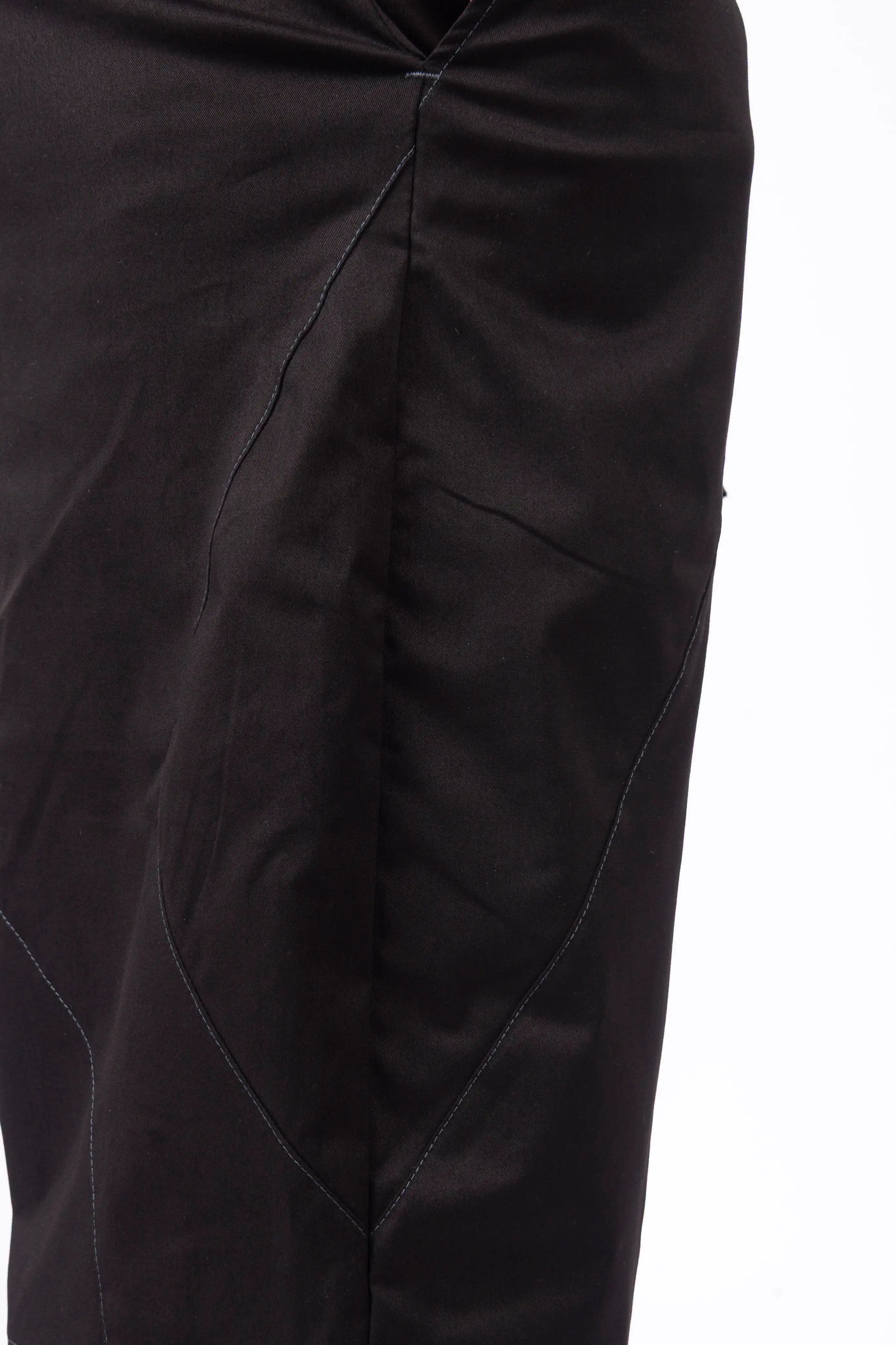 Luda - Asymetric All Black Shorts