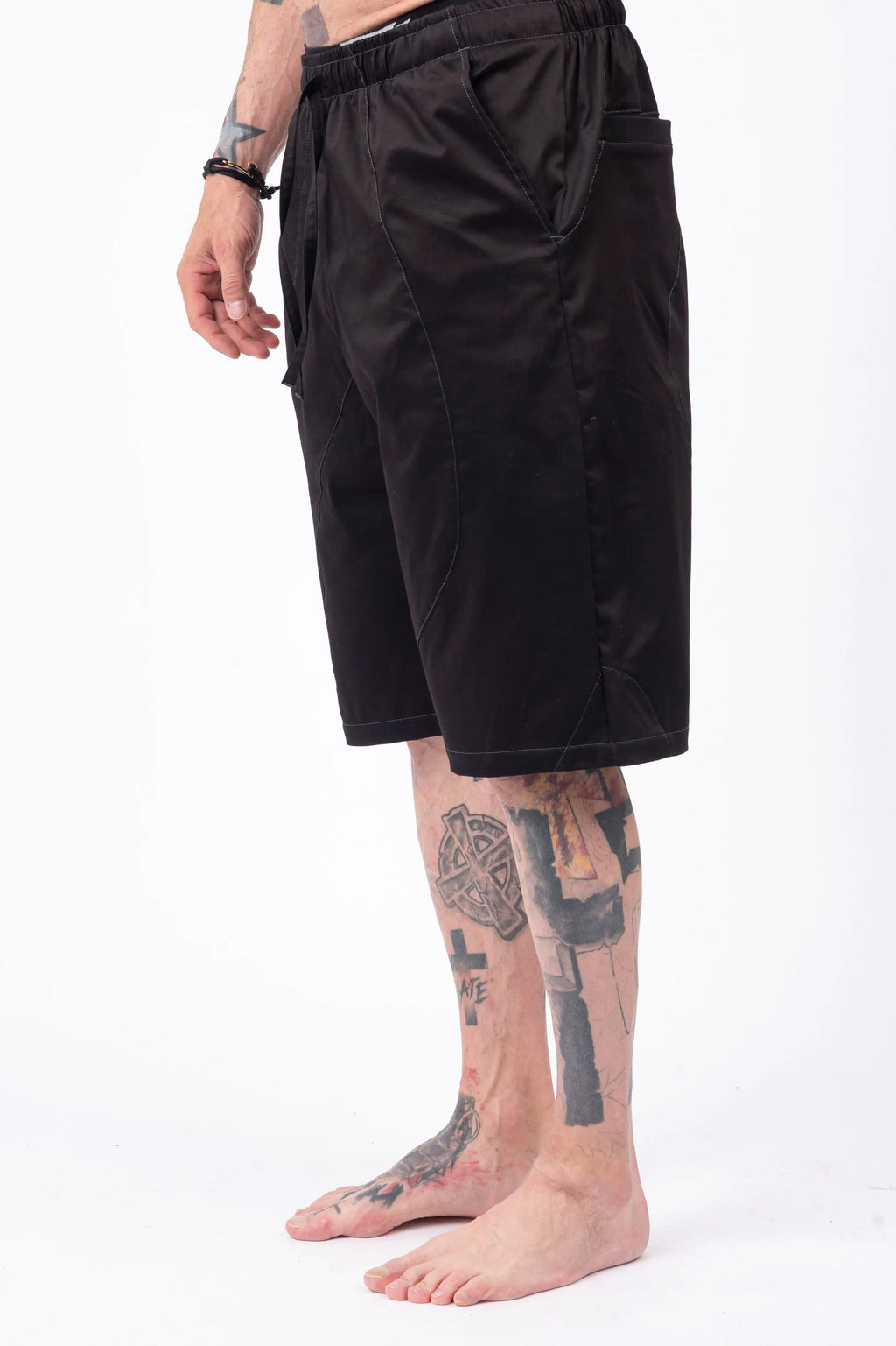 Luda - Asymetric All Black Shorts