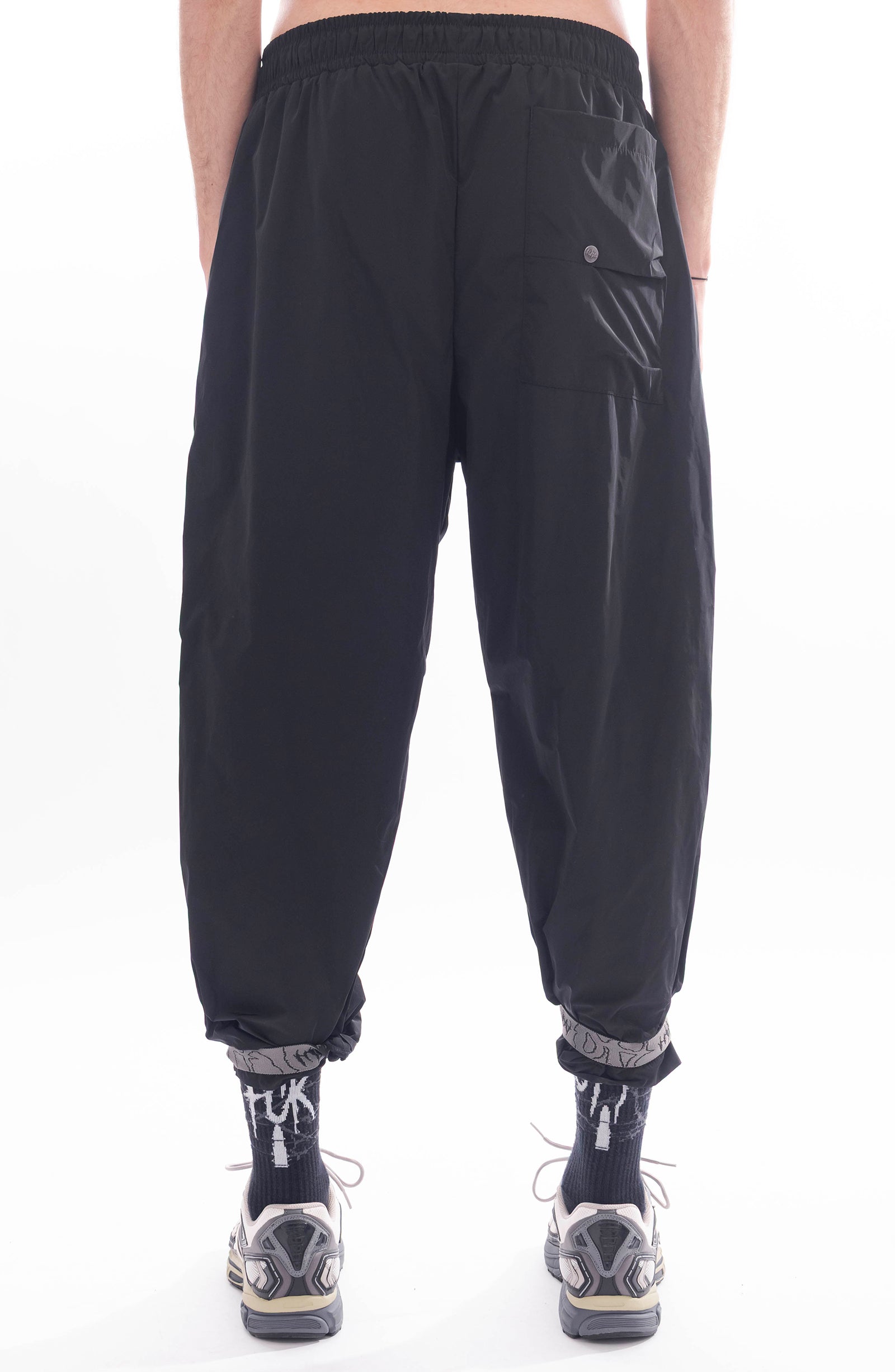 Luda - Noir Track Pant