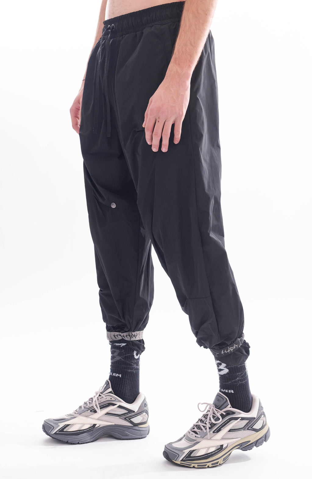 Luda - Noir Track Pant