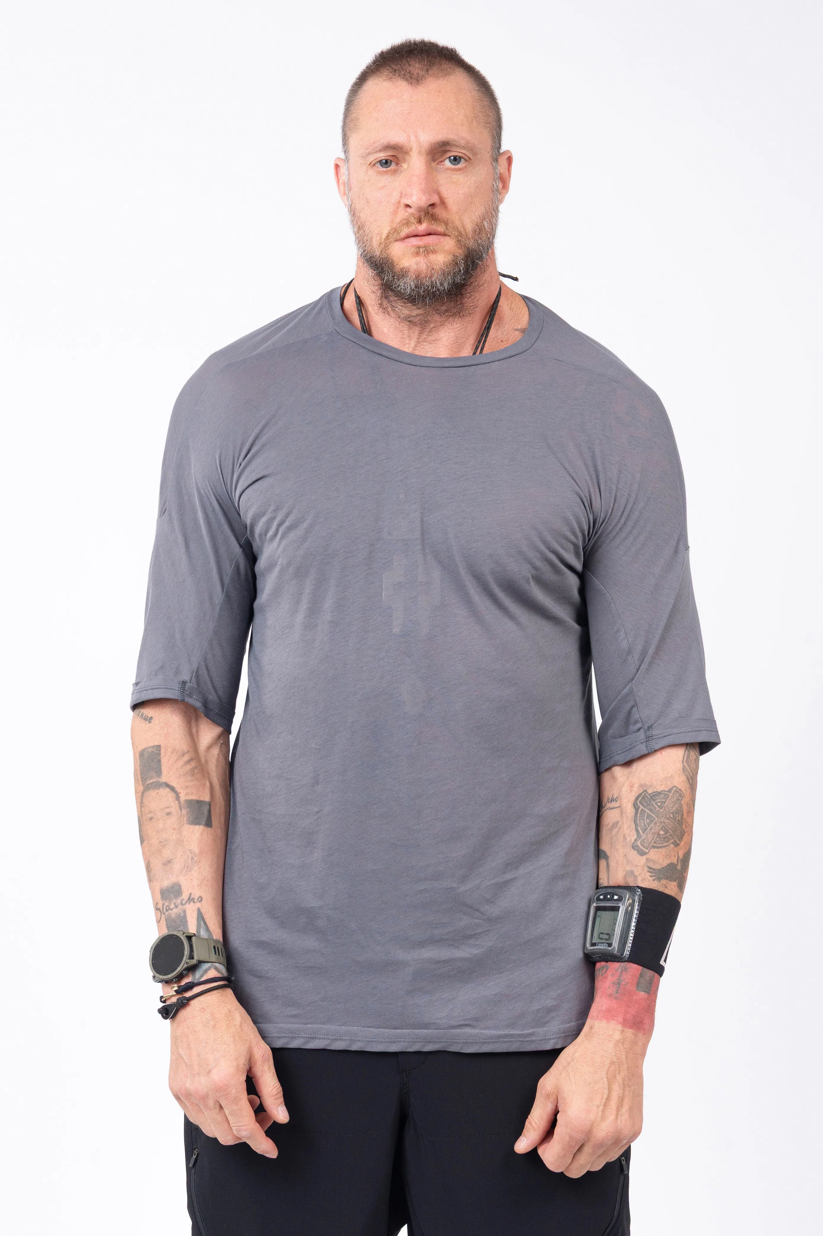 Luda - Plain Grey T-Shirt