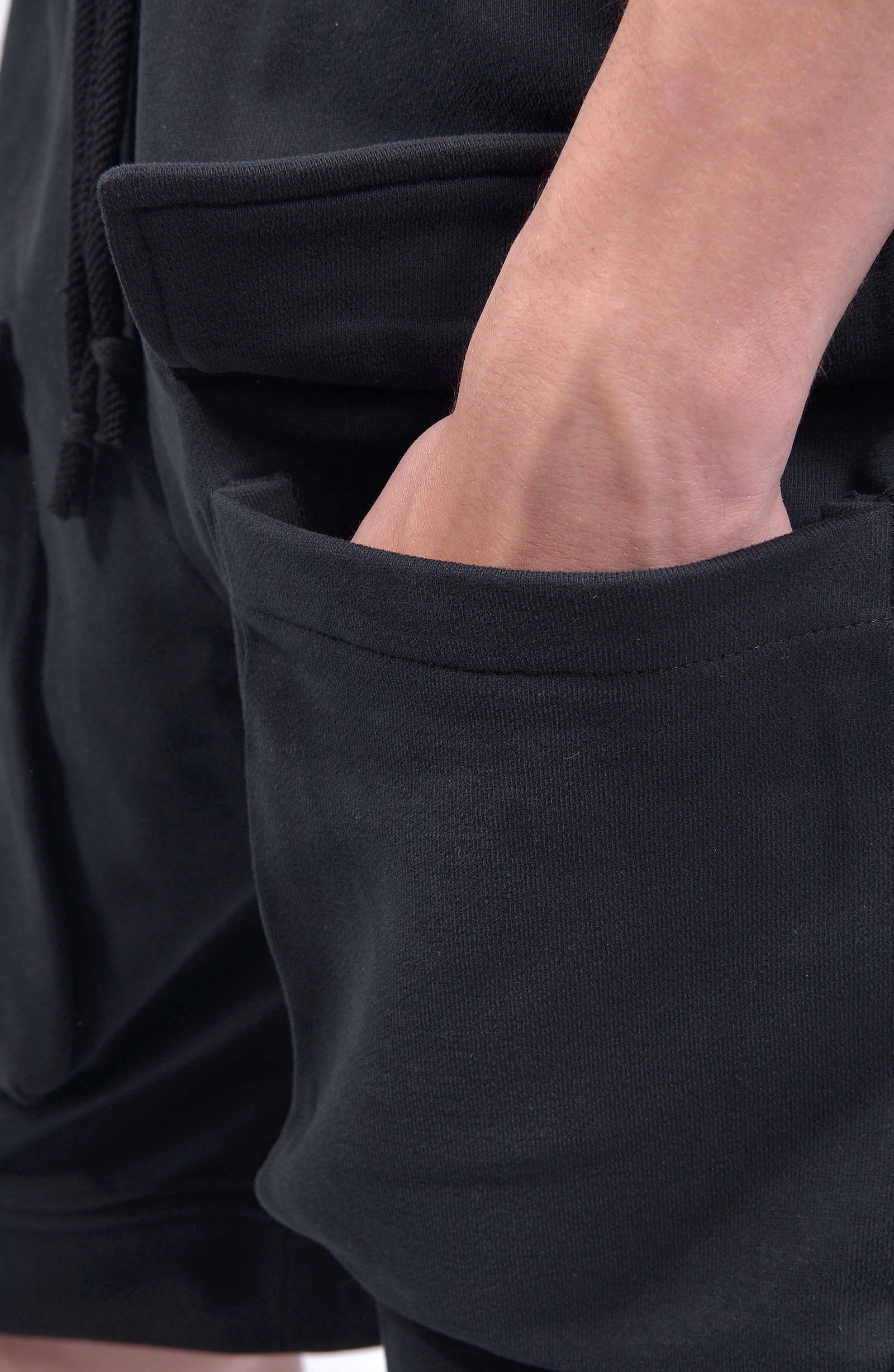 Luda - Pocket Embroidery Shorts