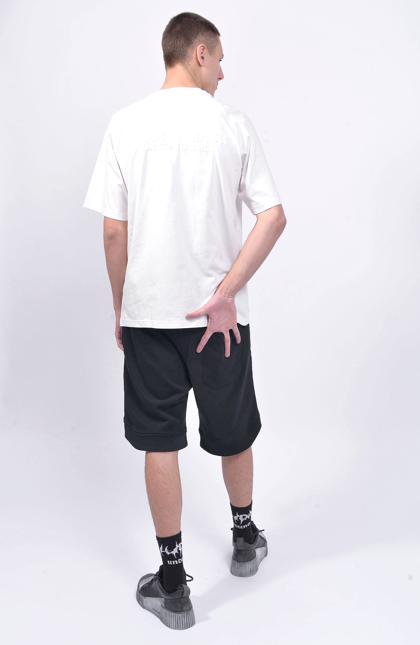 Luda - Pocket Embroidery Shorts