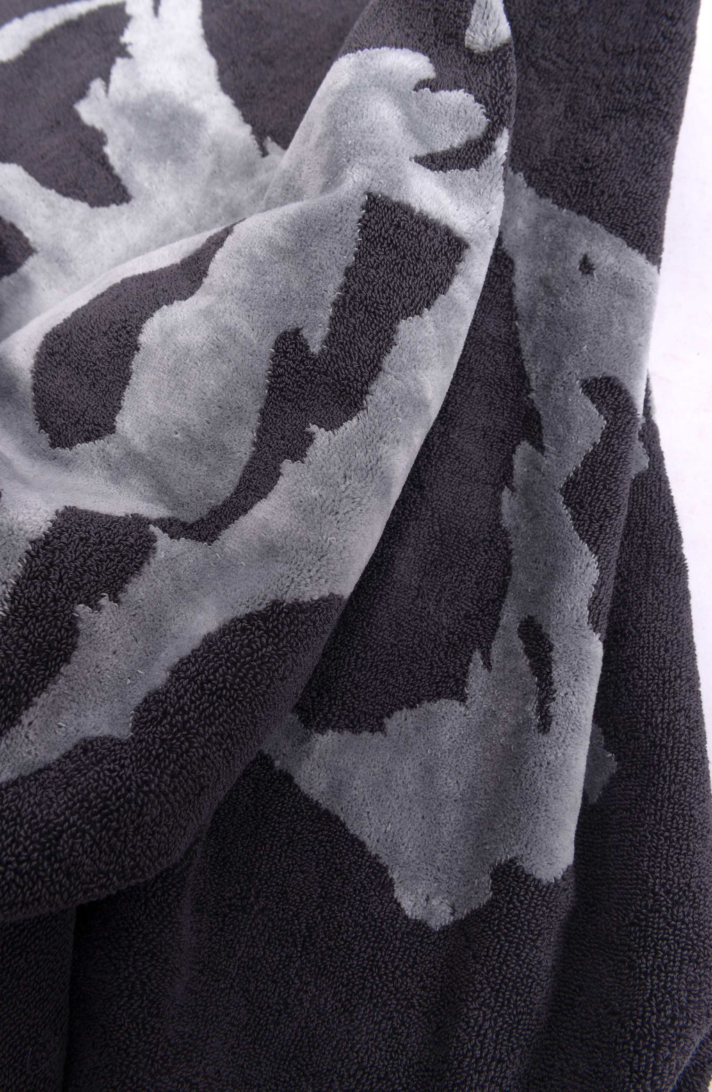 Luda - Skull Towel (small)